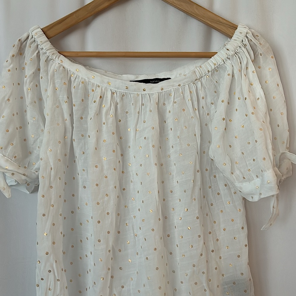 Harve’ Benard White Gold Dotted Short Sleeve Off Shoulder Shirt Top **Sz S** - Picture 3 of 4